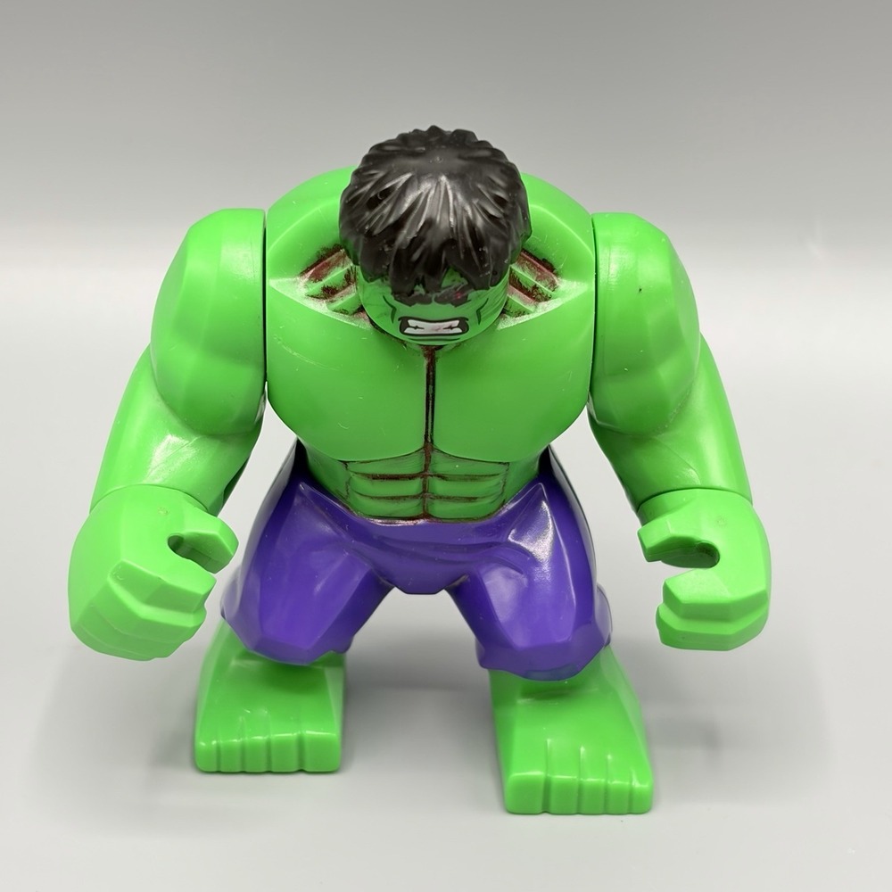 Lego Marvel - Hulk - Giant, Dark Purple Pants -read Flaw